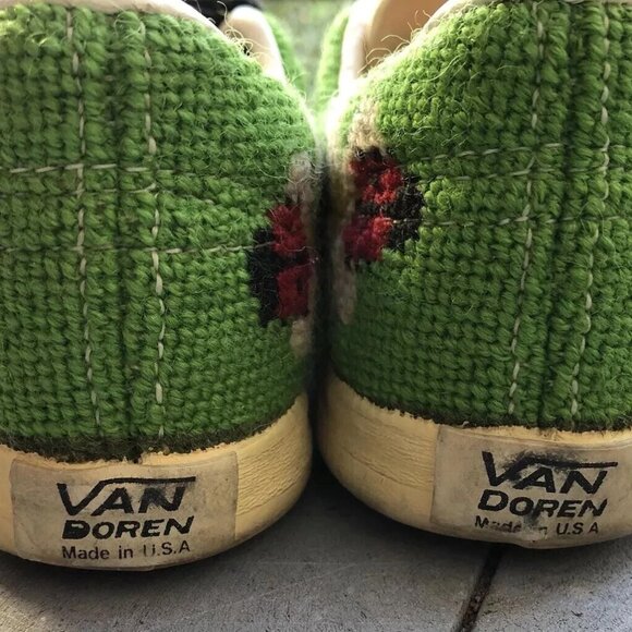 Rare 1970s Vintage Van Doren Needlepoint Ladybugs Shoes - Picture 8 of 14